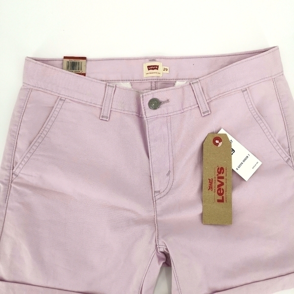 Levi's NWT Women's 29 Pink Cotton Classic Shorts - Picture 3 of 16